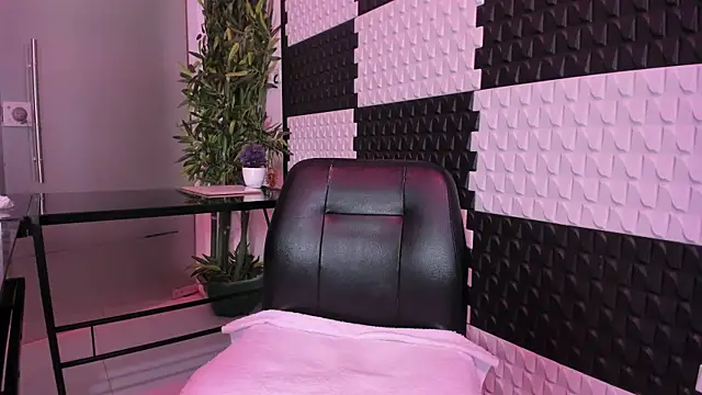 ElaineLaurent webcam