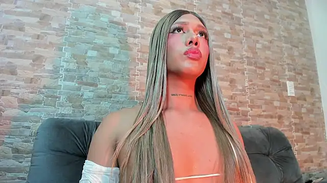 Dreams_Chloe webcam