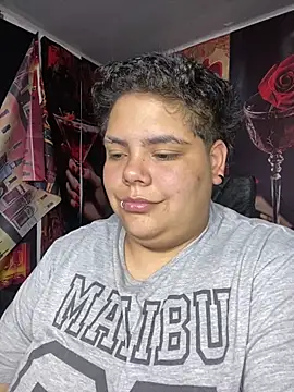 Hailey_Curvy webcam
