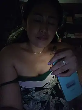 Filipina_Desire live sex cam