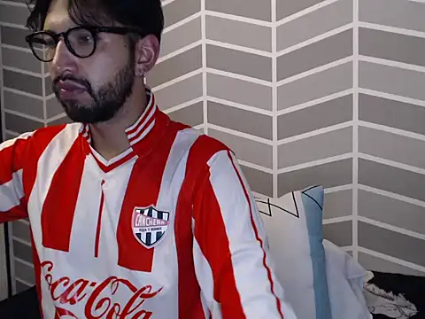 thomass1018 webcam