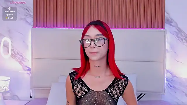_bella_rossee_ live cam on StripChat