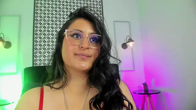 Amber_gold_ webcam