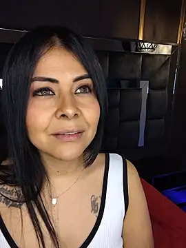 Aniajoness_ live cam on StripChat