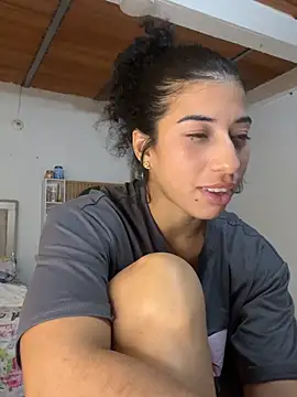 Miily_0 live cam on StripChat