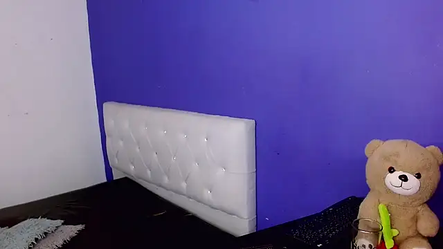Angel_foxc13 webcam
