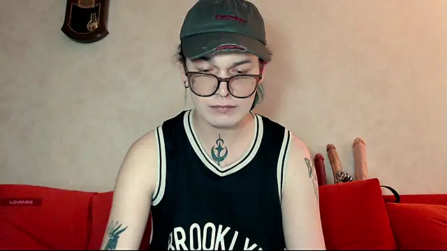 Steve_q live cam on StripChat