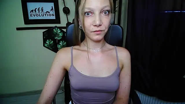 EmillyPlay webcam
