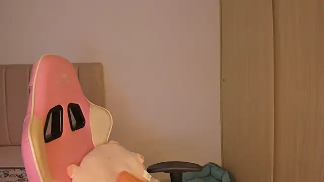 isa_bunny webcam