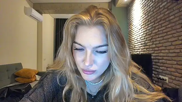 fifteenpoem webcam