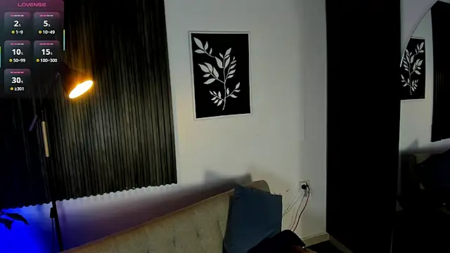 Cloe_x_Meliodas live cam on StripChat