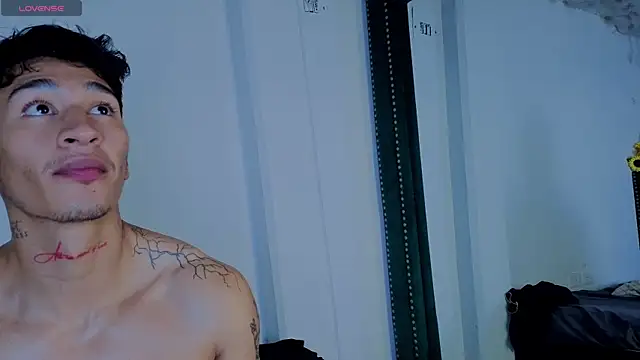 Zayn_Moretti webcam