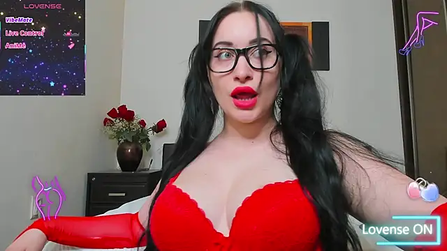 goldenlunaa - GoldenLunaa's free webcam - UK Sex Cams