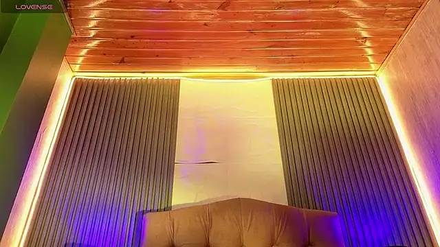 alicia_moom webcam