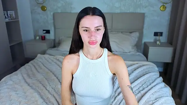Snow_WhiteeeX live cam on StripChat