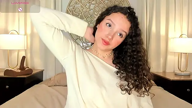 LucyLovelyy webcam