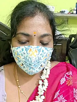 Tamil_Mithra webcam
