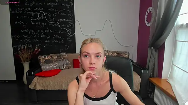 sonnysofia - SonnySofia's free webcam - UK Sex Cams