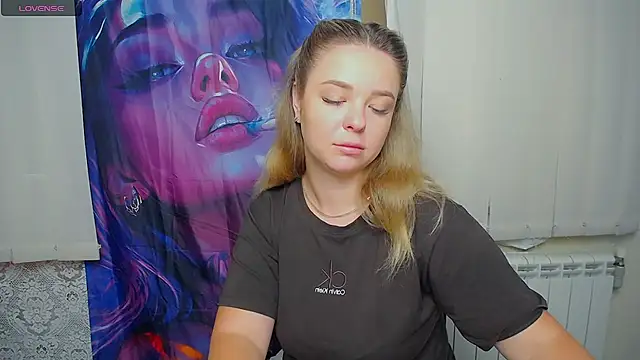 NicoleAura webcam