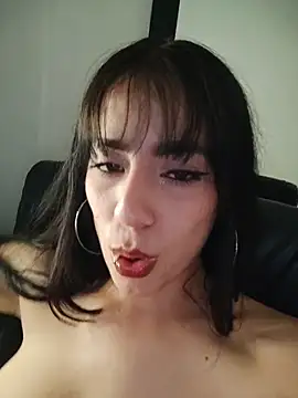 Alejandraa02 webcam