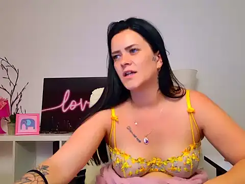 NicolSparkleX webcam