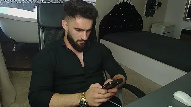 MicahLane live cam on StripChat