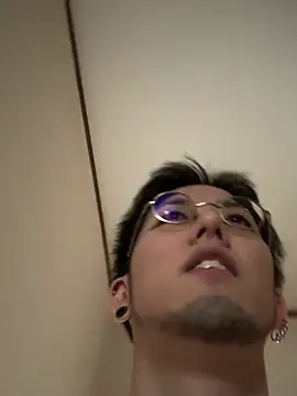 ippei0001 live cam on StripChat