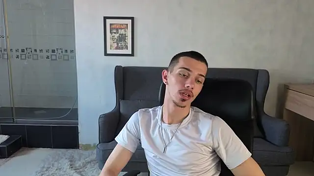 KaydenDrew live cam on StripChat