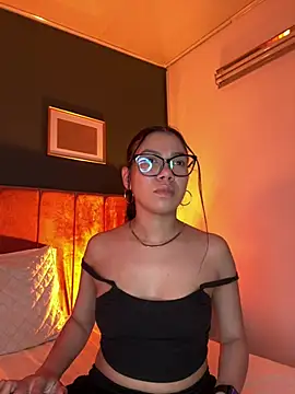 Little_Lexyy live cam on StripChat