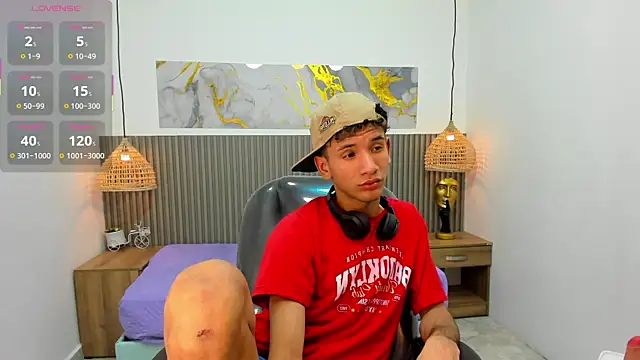 JDWhite18 live cam on StripChat