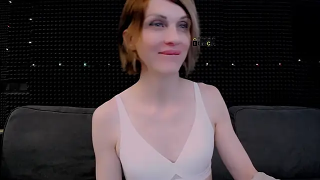 Hardy_Green live cam on StripChat