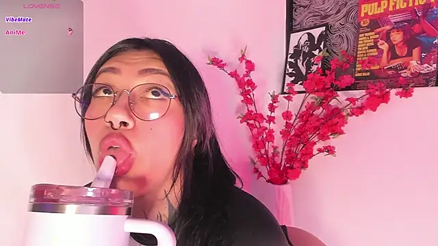 Akari1_Mischief webcam
