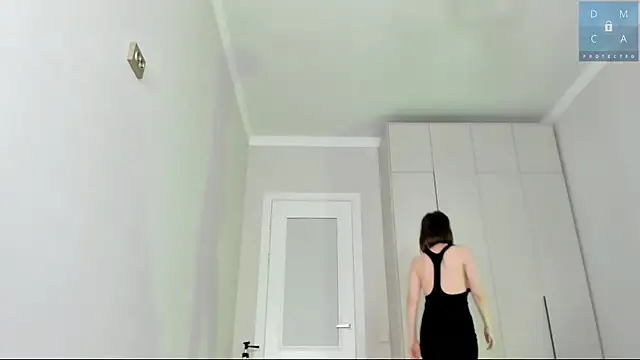 MinaDiamondd webcam