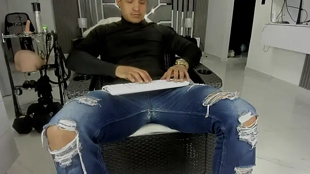 master_leather webcam