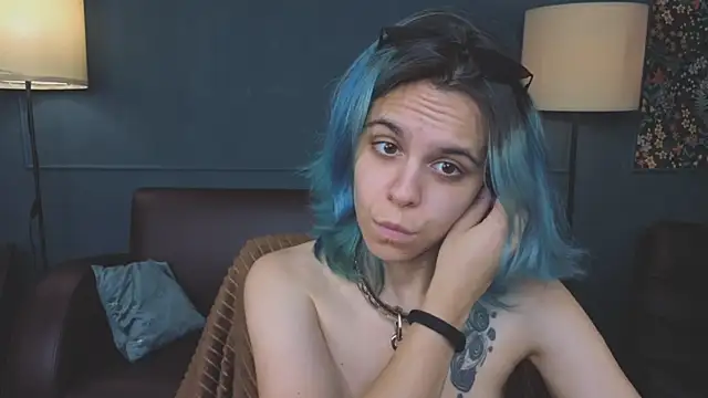 LiraBelle webcam