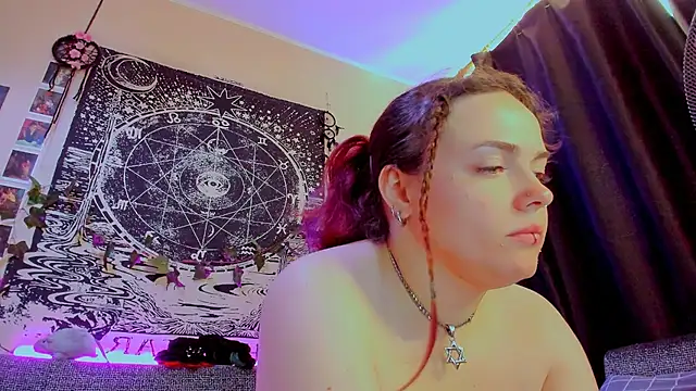 FearlessDivaX live cam on StripChat