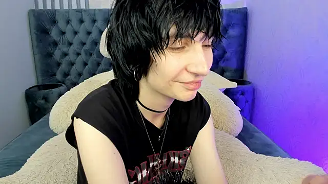 AdonBev live cam on StripChat