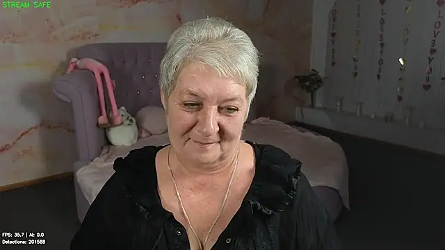 Poppy_Pulse webcam