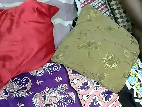 brownfinegirl22 webcam