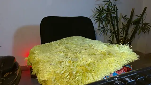 KamilaParrisx live cam on StripChat