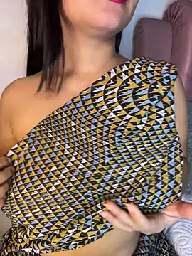 shara_queen1 live cam on StripChat