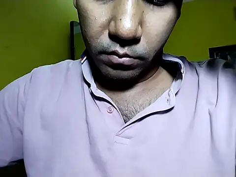 Rocky___01 live cam on StripChat