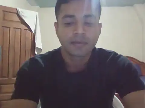 User_02_ live cam on StripChat