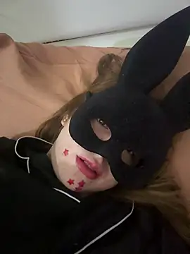 Vaimonroi live cam on StripChat