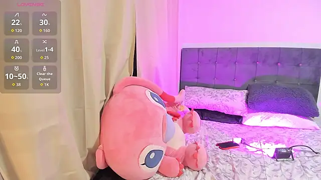 Kylie2211 webcam