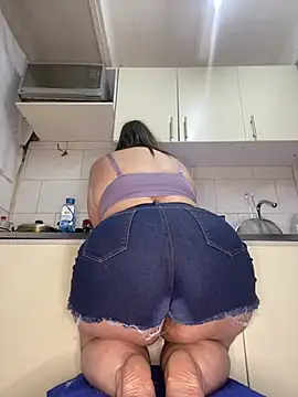 Chloee_Peach webcam