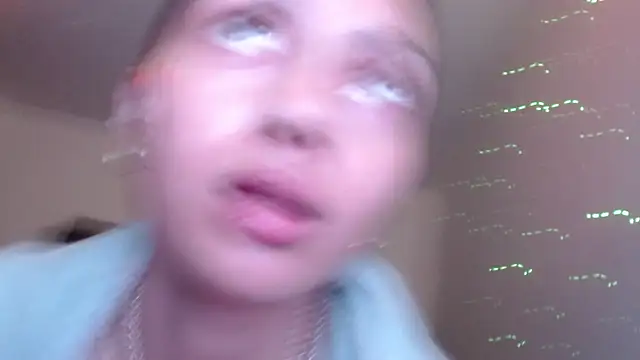 holy_juli webcam