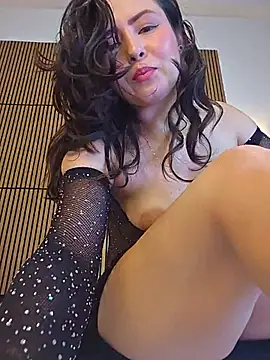 NeredaXxx webcam