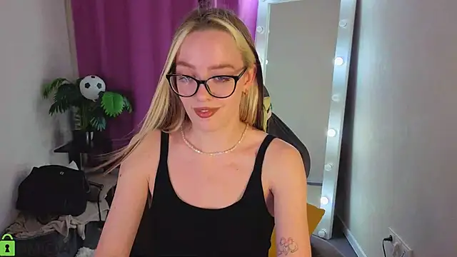 R0cket_bunny webcam