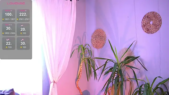 PureEllieX webcam